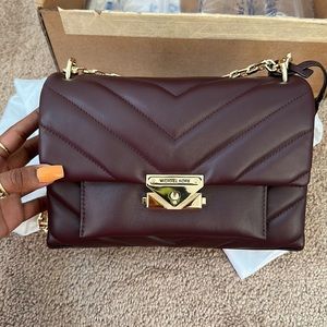 Brand NWT gift from an EX boyfriend. BRAND NEW pls send offers. Thanksloves